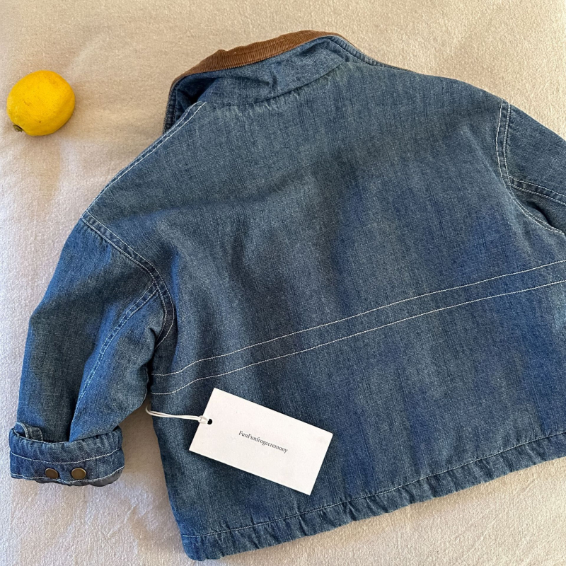 Detská džínová zimná bunda, vypchatá, korejský štýl, golier typu lapel, dlhé rukávy, jednoriadové zapínanie, 70% bavlna