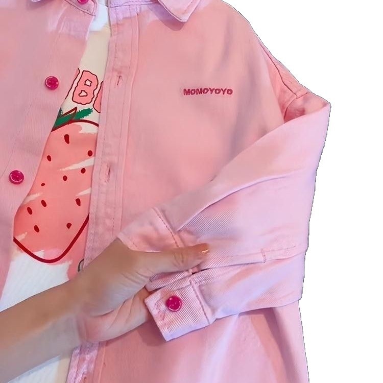 Detská bunda v kórejskom štýle s golierom, vzorom s písmenami, polyesterová tkanina, dlhé rukávy, zapínanie na gombíky