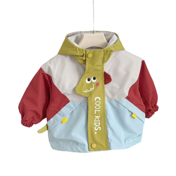 Detská bunda s kapucňou, karikatúrnym motívom (Vek 3–8 rokov; Jeseň 2025; Polyester 80%; Dlhé rukávy; Zips)