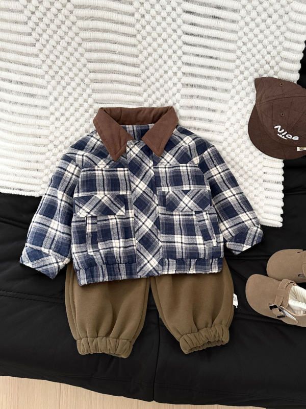 Jachetă pentru copii în model retro cu carouri, căptușeală groasă, croială scurtă, mâneci lungi