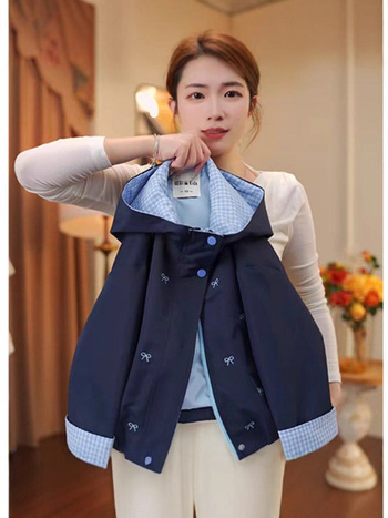 Lányoknak készült kabát, 2025 ősz, fő anyag és bélés: poliészter, puha kezeléssel, kapucni rögzített, 3–8 éveseknek