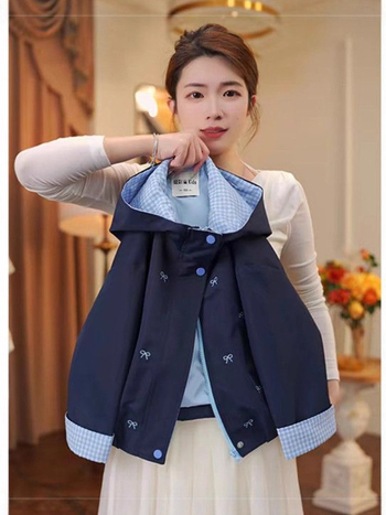 Lányoknak készült kabát, 2025 ősz, fő anyag és bélés: poliészter, puha kezeléssel, kapucni rögzített, 3–8 éveseknek