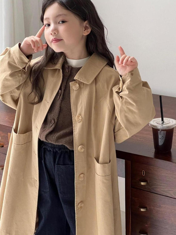 Meitenēm garš bērnu jaka-palt, britu stila rudens sezonā, vienas rindas aizdare, apkakle, kokvilnas-poliestera audums, iekšpuse poliester, piemērots bērniem virs 8 gadiem (virs 140 cm)