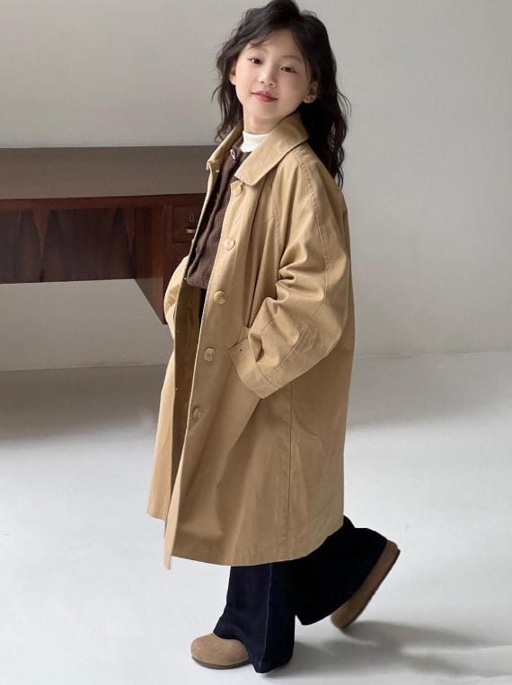 Meitenēm garš bērnu jaka-palt, britu stila rudens sezonā, vienas rindas aizdare, apkakle, kokvilnas-poliestera audums, iekšpuse poliester, piemērots bērniem virs 8 gadiem (virs 140 cm)