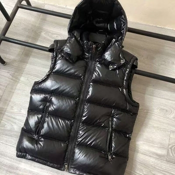 Пухена жилетка с качулка, унисекс, удебелен къс модел, пълнеж от патешки пух, цип