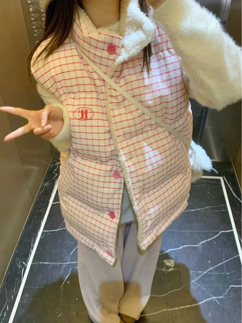 Памучна двустранна жилетка с пухено напълване, качулка, свободна кройка, цип отпред, зима 2025, стил Харадзюку