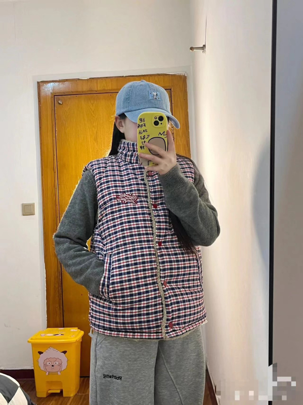 Памучна двустранна жилетка с пухено напълване, качулка, свободна кройка, цип отпред, зима 2025, стил Харадзюку