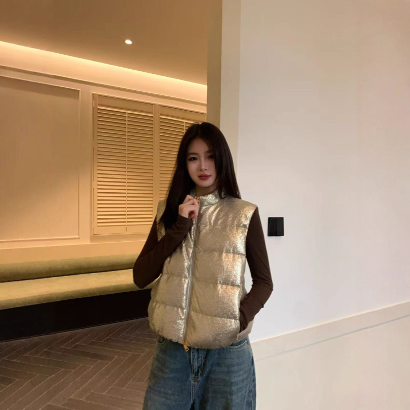 Vesta de puf pentru femei, puf de gâscă 76-80%, țesătură principală din nylon, umplutură 101-200 g, guler înalt