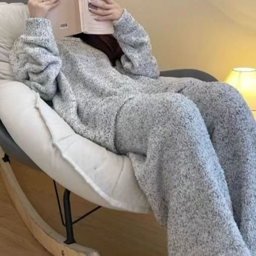 Zimski set pidžama - okrugli vrat, dugi rukavi, glavna tkanina Ice Silk (90-95%), antistatika i odvlaživanje vlage