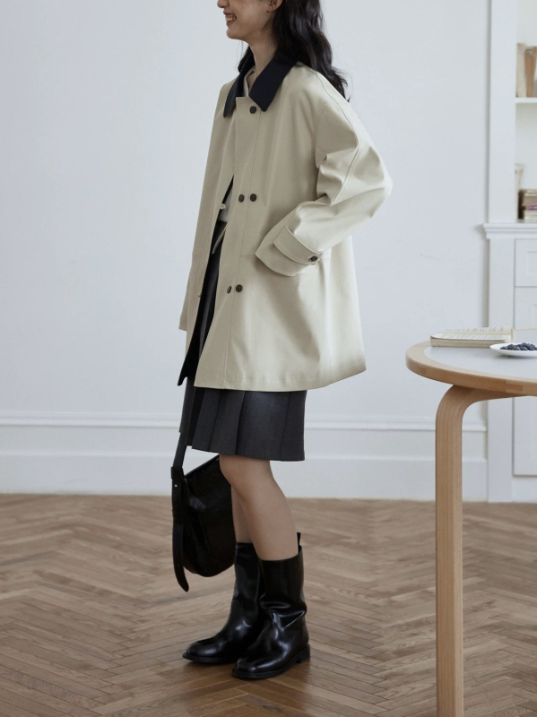 Női középméretű windbreaker kabát, galléros, dupla gombos záródás, pamutkeverék anyag, kontrasztos dizájn