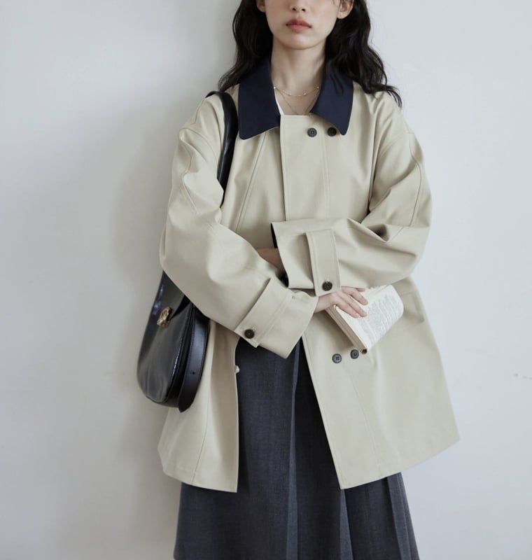 Női középméretű windbreaker kabát, galléros, dupla gombos záródás, pamutkeverék anyag, kontrasztos dizájn