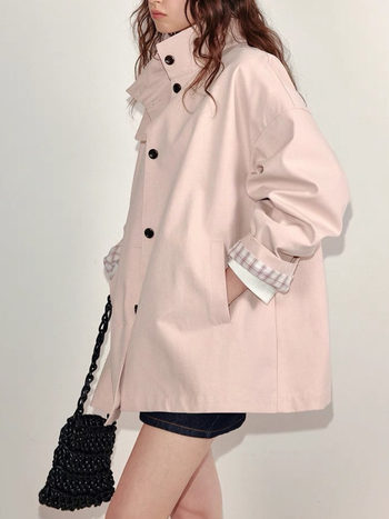 Női szélálló külső kabát pamut-elasztán keverékből, lazán szabott, álló gallér, hosszú ujjú, egysoros gombolás