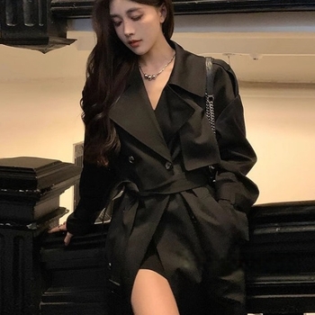 Crni trench kaput u Hepburn stilu za sitne žene, Chenille materijal, proljetno-jesenski model, francusko-britanski stil s ovratnikom jakne