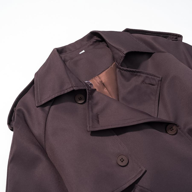 Ženska poliesterska windbreaker jakna s ovratnikom tipa lapel i prednjim kopčama na vezivanje, ultra kratka duljina, redovni kroj, srednja debljina