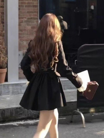 Női poliészter trench kabát dupla gombolással és derekat összeszorító kötőfűzővel, középhosszú, 2025 ősz