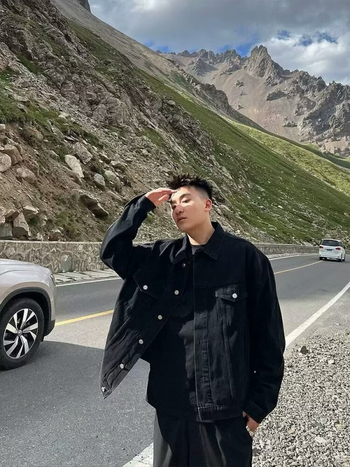 Dzsín dzseki, utcai stílus, laza szabás, gallér lapos, patch zsebek