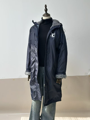 QC7812 – Dámska mikina fleece s kapucňou, hrubý materiál, dlhé rukávy, zips, stredná dĺžka (Dlhé rukávy, Zips, Stredná dĺžka, Okrúhly výstrih)