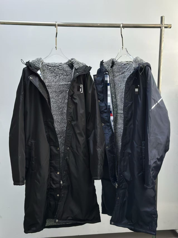 QC7812 – Dámska mikina fleece s kapucňou, hrubý materiál, dlhé rukávy, zips, stredná dĺžka (Dlhé rukávy, Zips, Stredná dĺžka, Okrúhly výstrih)