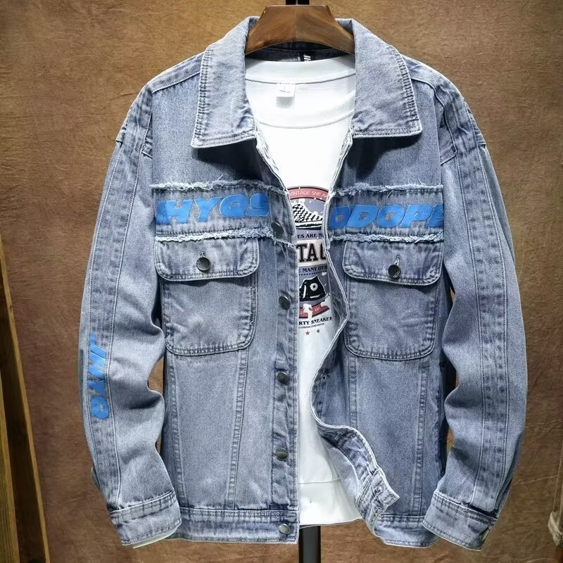 Denim jakna s patchworkom i blok-dizajnom, ovratnik lapel, širok kroj, jednostruko zatvaranje, dugi rukavi, podstava od pamuka