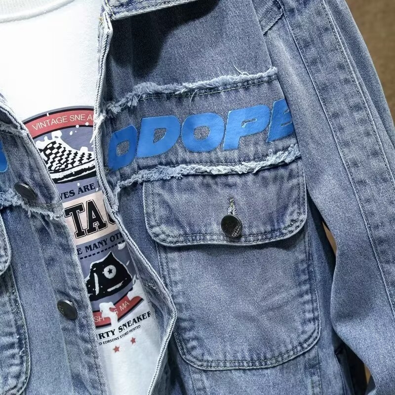 Denim jakna s patchworkom i blok-dizajnom, ovratnik lapel, širok kroj, jednostruko zatvaranje, dugi rukavi, podstava od pamuka