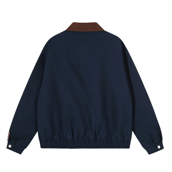 Jakna s izvezom zastave i kontrastnim ovratnikom, širok kroj, jednostruko kopčanje, jesen 2025