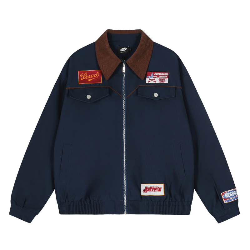 Jakna s izvezom zastave i kontrastnim ovratnikom, širok kroj, jednostruko kopčanje, jesen 2025