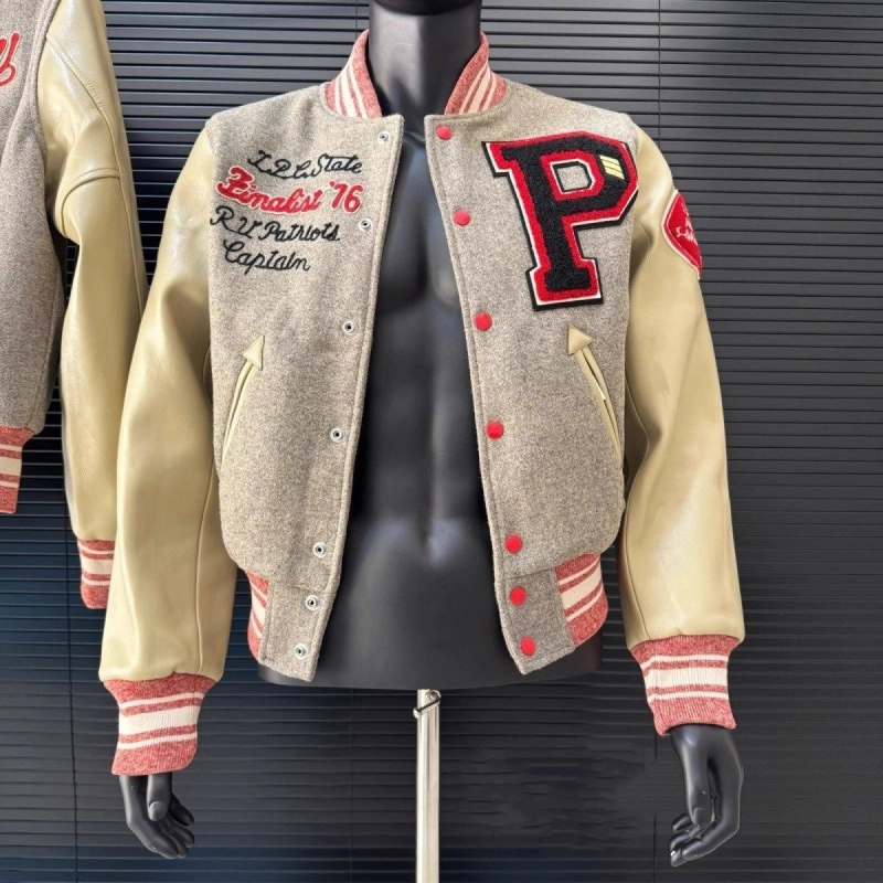 Bolick gyapjú kabát álló gallérral, egyrészes zárás, fő anyag poliészter, bélés poliészter, utcai divat tavasz-ősz