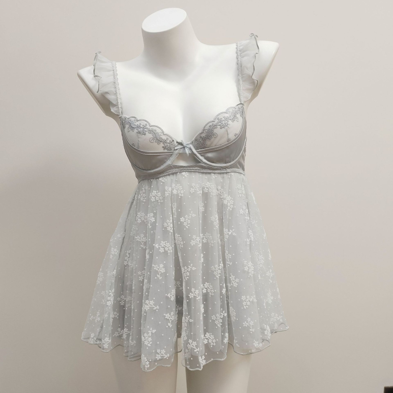 Moteriška vasarinė tinklinė naktinukė su flokavimo efektu, sling stilius, V formos iškirptė, be rankovių, kvėpuojanti ir patogi, 80–90% poliesterio