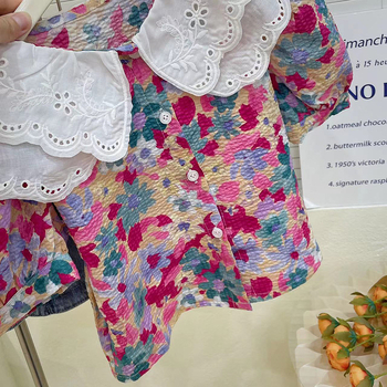 Két darabos gyermekruha: virágos gallérosing és denim culotte nadrág, koreai stílus