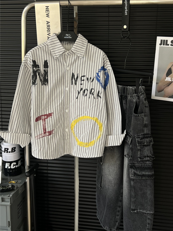 Dječja košulja, korejski stil, uspravne pruge i grafiti otisak, 90% pamuka, jesen 2025