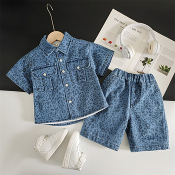 Set za dječake s leopard printom: denim košulja i šorc, kratki rukavi, ljeto, dvodijelni komplet, pamuk–mješavina