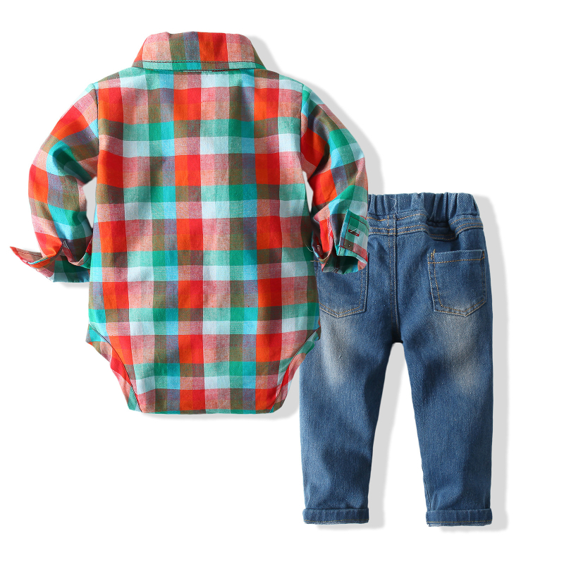 Dječji dvodijelni set: košulja s dugim rukavima kariranog uzorka i denim hlače; tkanina: pamukova smjesa (98% pamuk); uzorak: karirani; sezona: proljeće/jesen; uzrast: 1–3 godine; bez kapuljače.