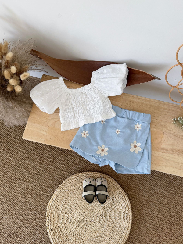 Set za djevojčice: bluza s puff rukavima i denim set s cvjetnom broderijom