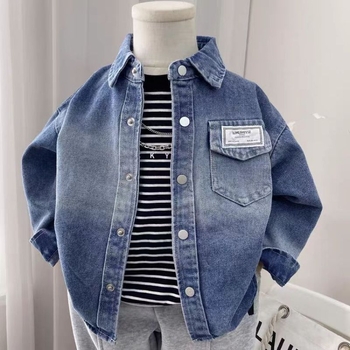 Fiúknak készült farmerdzseki, tavasz–ősz, pamut, egysoros gombolás