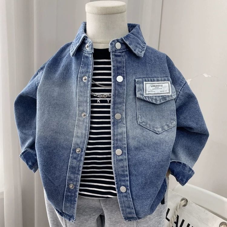 Fiúknak készült farmerdzseki, tavasz–ősz, pamut, egysoros gombolás