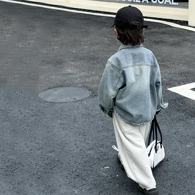 Jachetă de denim pentru copii în stil coreean (80% bumbac, 20% poliester; stil: versiune coreeană; închidere: cu nasturi; vârsta: 3–8 ani; sezoane: primăvară și toamnă)