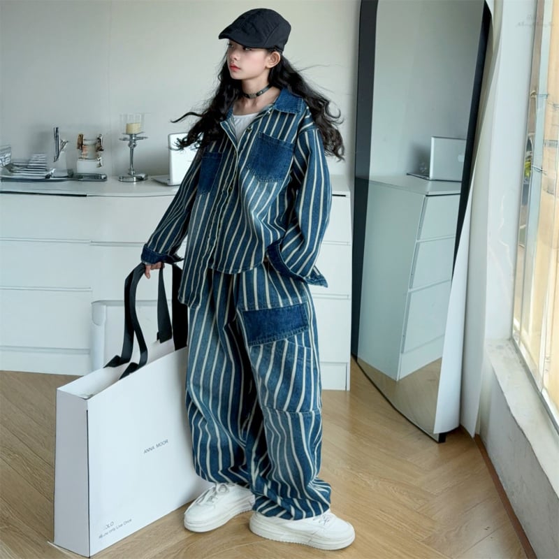 Dječji set od denimske košulje – korejski stil, vertikalne pruge, turn-down ovratnik, casual jakna i cargo hlače, 2-djelni set, jesen 2025
