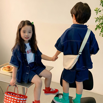 Set copii din două piese: cămașă în stil denim și șorturi, unisex, mâneci scurte, bumbac 71–80%, Finisaj moale