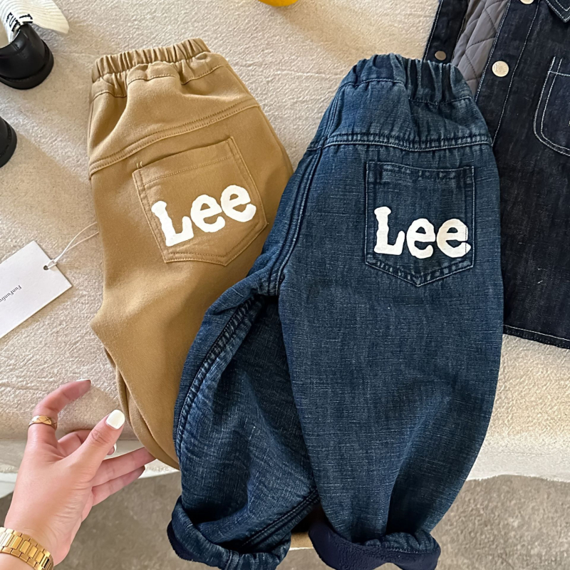 Pantaloni din denim cu fleece pe interior și litere, stil coreean, 80% bumbac, talie medie, bandă elastică, pentru băieți 3–8 ani