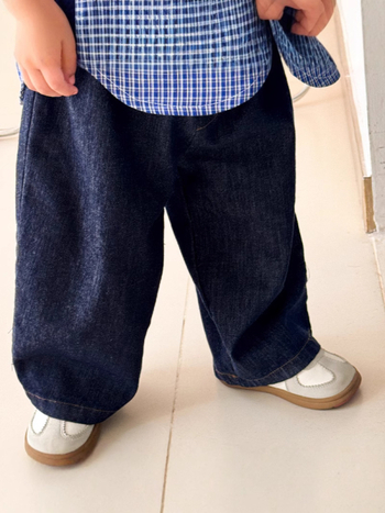 Jeanși pentru copii - Denim moale din bumbac, 75,5% bumbac, talie înaltă cu elastic, croială cowboy activ, unisex pentru 1–3 ani