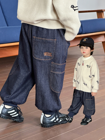 Pantaloni din denim pentru băieți - croială cargo lejeră, lungime întreagă, toamnă 2025, amestec bumbac-denim