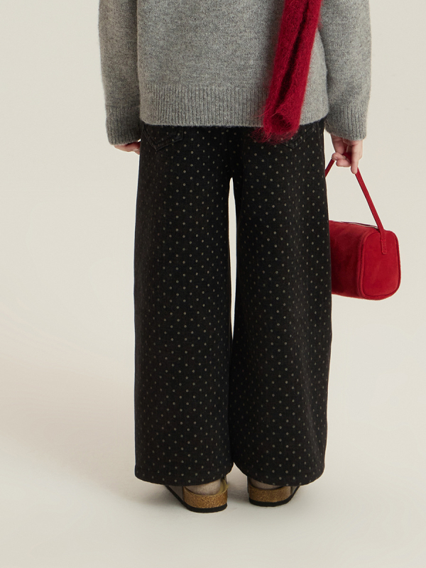 Dječje hlače za djevojčice u korejskom stilu s točkicama, podstavljene flisom, ravni kroj, zima 2025, uzrast 3–8 godina.