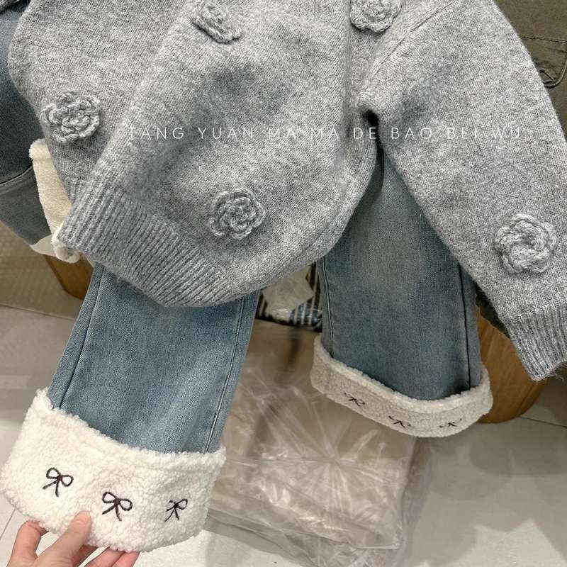 Lányoknak készült koreai stílusú farmernadrág télre, vastag denim, középmagas derekú, elasztikus derékkal, harangszárú