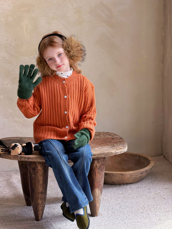 Gyerekeknek készült fleece-béléssel ellátott farmernadrág, koreai stílus, elasztikus trapéz, középmagas derék, pamut 81–90%.