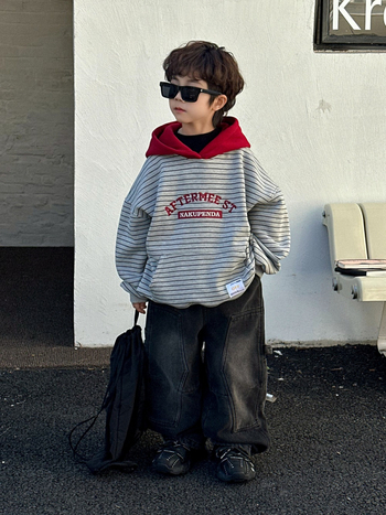 Gyerekeknek készült melegen bélelt farmernadrág, 100% pamut, téli kollekció 2025, középmagas derék, egyszínű