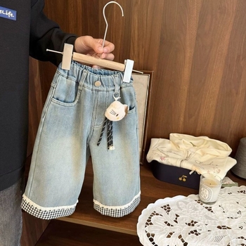 Dječje traperice u korejskom stilu s fleece podstavom, tople i elastične, vintage ravne nogavice s karikaturnim uzorom (Materijal: pamuk; Sastav glavnog materijala: 90% pamuk; Tehnologija tkanine: mekano obrađivanje; Uzorak: karikatura)