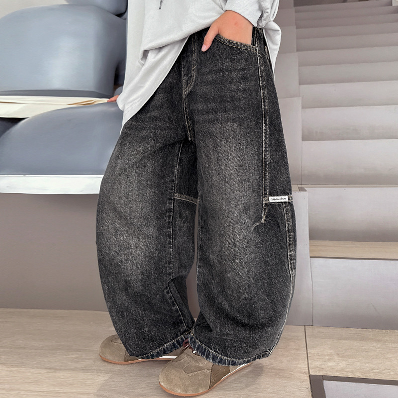 Dječje traperice u retro stilu, ravni kroj, elastičan pojas, denim, proljeće i jesen (Materijal: Denim; Stil: Traperice; Pojas: Elastičan; Sezona: Proljeće/Jesen; Dobna skupina: iznad 8 godina)