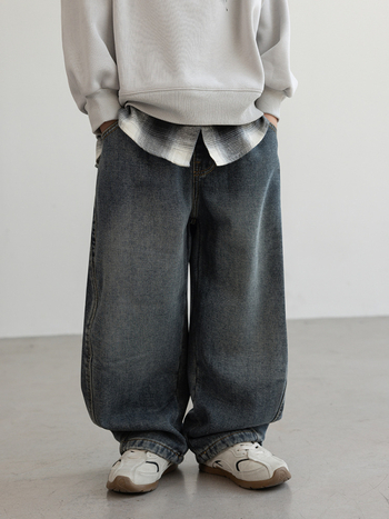 Fiúknak készült fleece‑bélelt farmernadrág, téli 2025 modell, középső derék, 65% pamut / 30% újrahasznosított pamut / 5% poliészter, puha kezelésű szövet