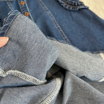 Lányoknak szóló ujjatlan farmer ruha, kerek nyakú, fodros szegéllyel, 80% pamut, 3–8 év