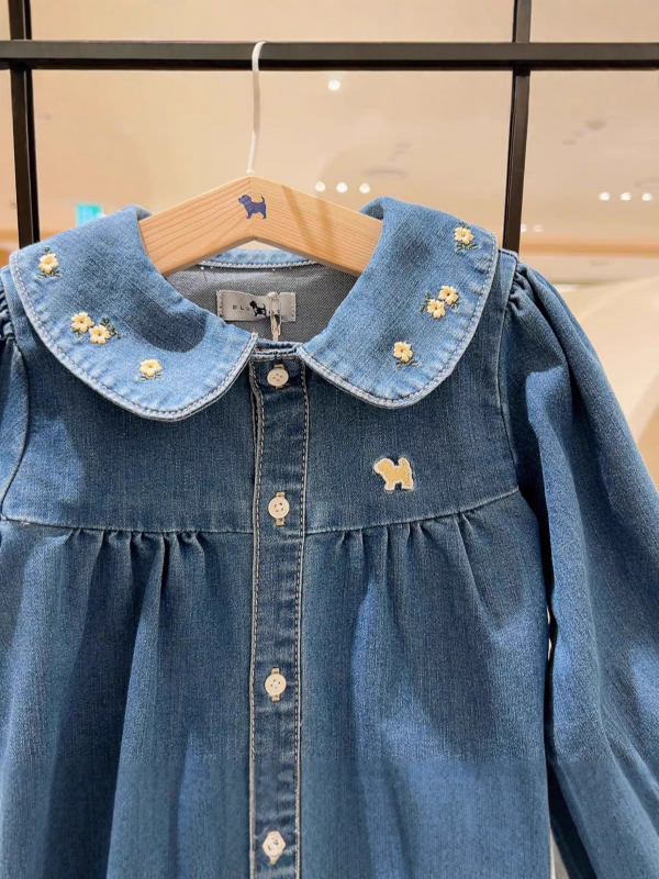 Dječja pamučna haljina s izvezenim cvjetnim uzorkom i ovratnikom nalik lutki, dugi rukavi, jesen 2025